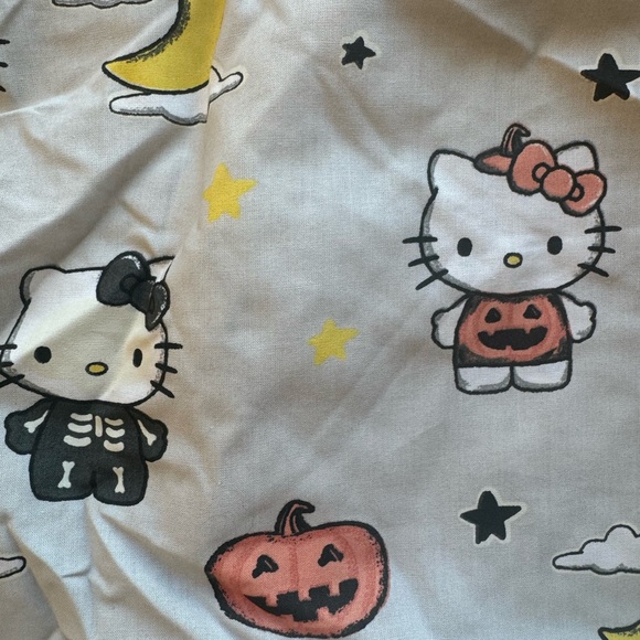 Hello Kitty X Pottery Barn Glow in the Dark PJs Size M SOLD OUT ONLINE - Picture 6 of 7